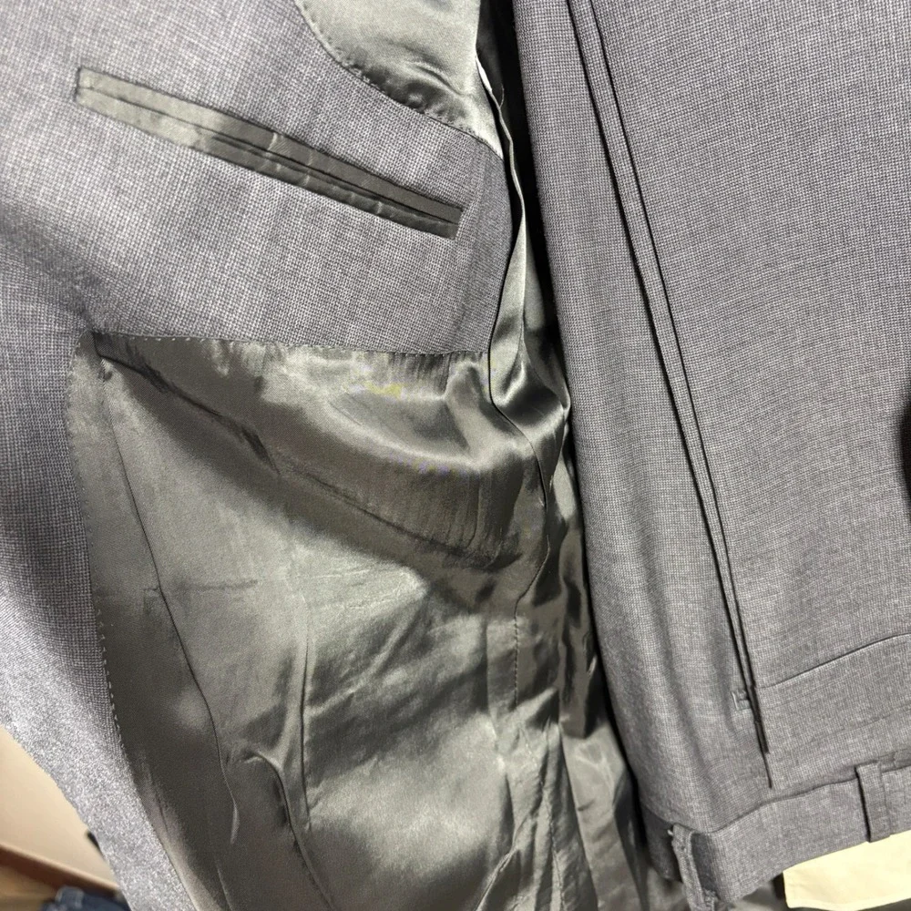 Jos. A.‎ Bank Signature Collection Men Charcoal Gray 100% Wool Suit 44L